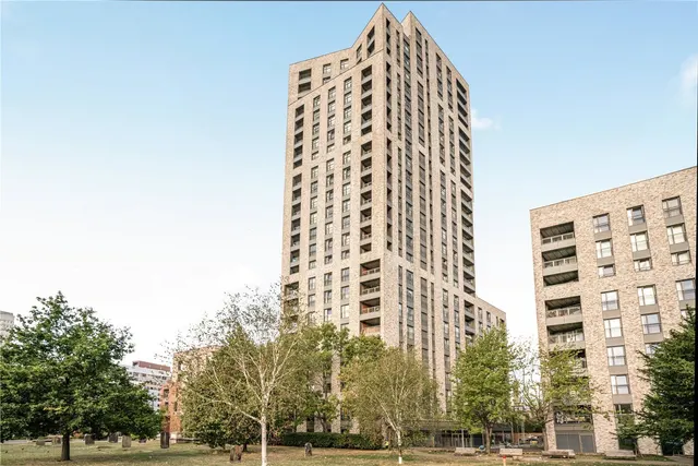 Courthouse Way, London, SW18, photo 2