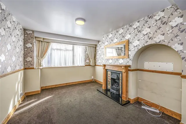 Kelly Way, Chadwell Heath, RM6, photo 2