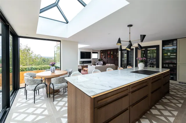 Batts Hill, Reigate, RH2, photo 2
