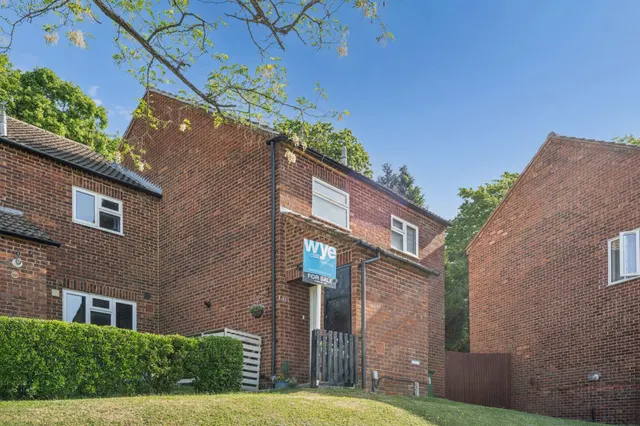 Cumbrian Way, High Wycombe, HP13, photo 1
