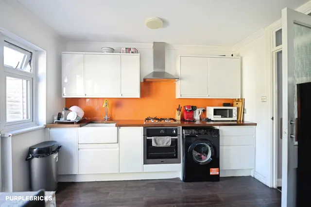 Albert Road, Romford, RM1, photo 2