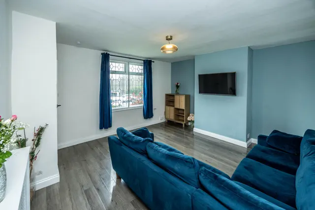 Penistone Road, Huddersfield, HD5, photo 2