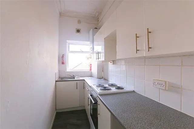 Manchester Road, Audenshaw, M34, photo 3
