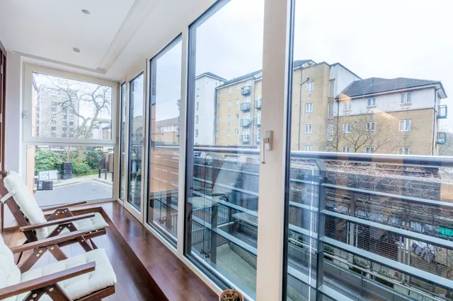 1D Atrium Apartments, 131 Park Road, London, photo 1