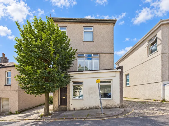 1 bedroom flat — Pentyre Terrace