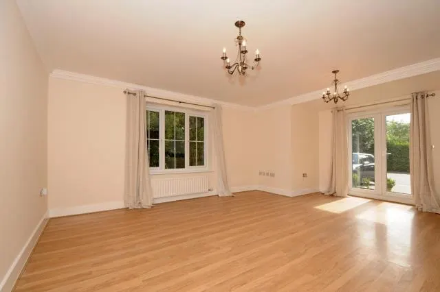 London Road, Sunningdale, SL5, photo 3