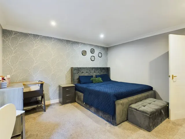 Knutsford Road, Wilmslow, SK9, photo 2
