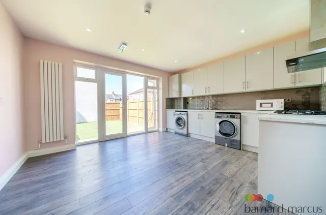 Pevensey Road, Tooting, SW17, photo 2