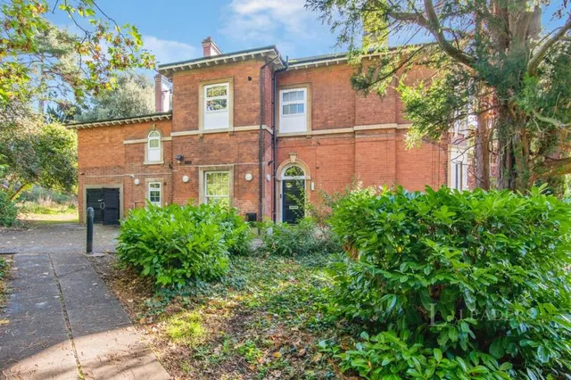 Elmfield Gardens, Battenhall, WR5, photo 2