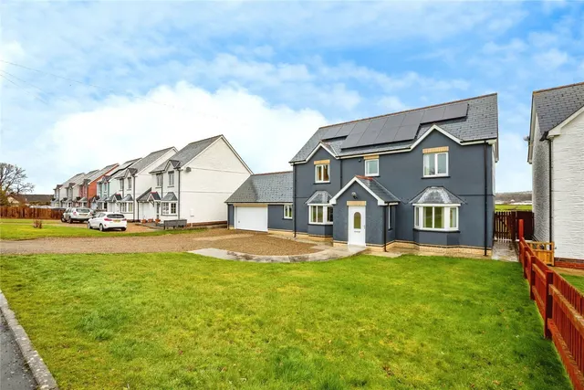 Bowls Road, Blaenporth, SA43, photo 2