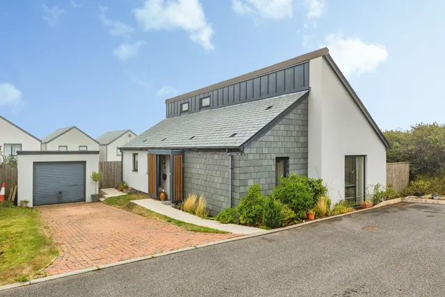 Russet Gardens, Kingsbridge, photo 1