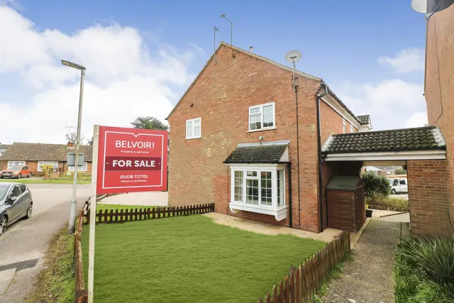 Old School Close, Codicote, Herts, SG4, photo 1