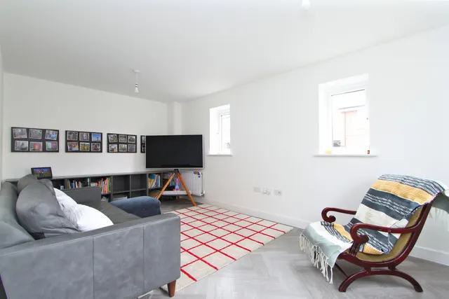 Jenkinson Way, Falfield, photo 3
