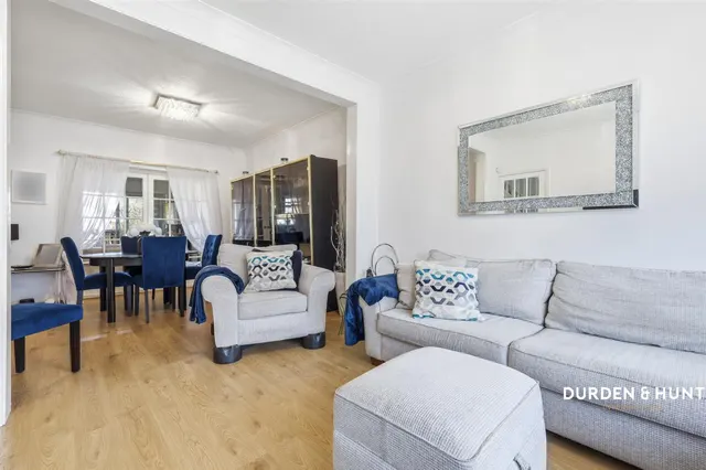 Roding Lane North, Woodford Green, IG8, photo 2