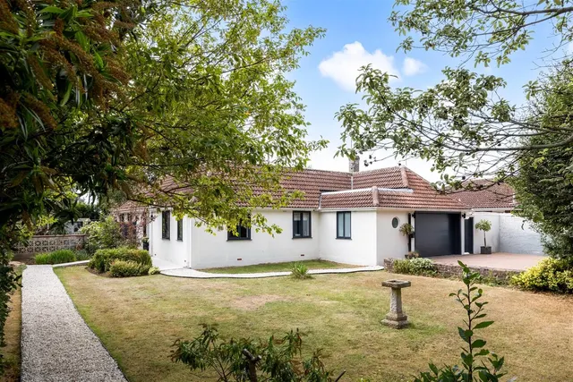 Photo 3 — Grange Park, Ferring, Worthing