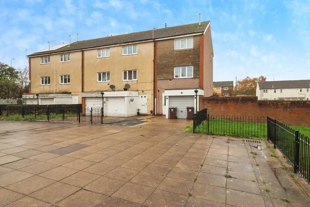 Porter Close, Clifton, Nottingham, NG11, photo 1
