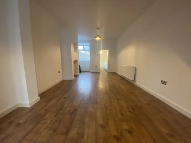 Walthall Street, Crewe, CW2, photo 2