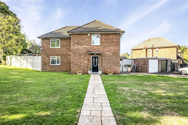 4 bedroom house, Keith Park Crescent, Biggin Hill, TN16