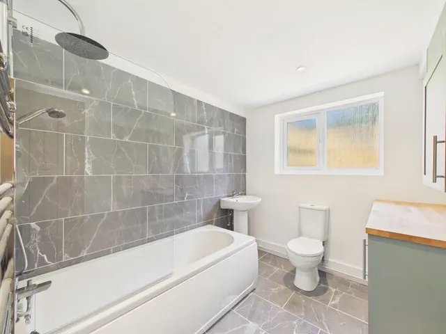 Photo 3 — Athelstan Road, Folkestone, Kent, CT19
