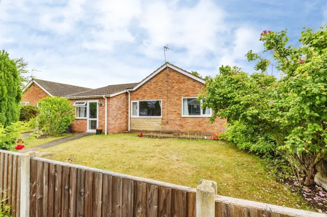 Alconbury Close, LINCOLN, photo 1