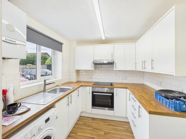 St. Philips Drive, Evesham, WR11, photo 2
