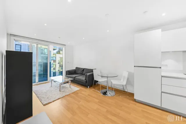 Woodberry Grove, London, N4, photo 2