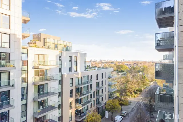 Woodberry Grove, London, N4, photo 1