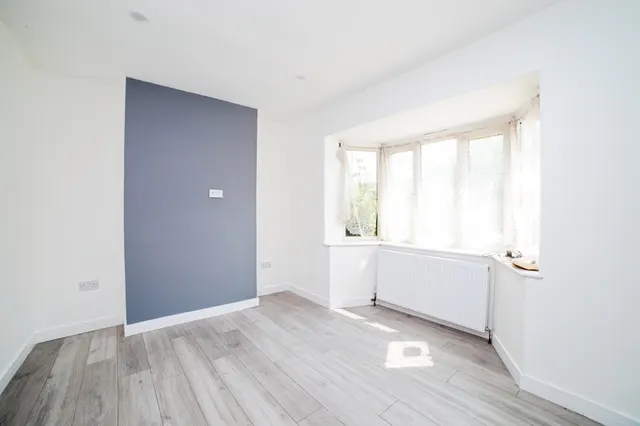Firs Avenue, Alfreton, DE55, photo 2