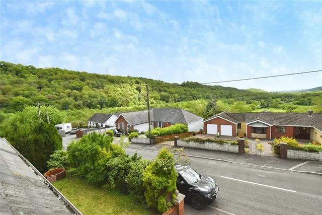 Gnoll Road, Godrergraig, SA9, photo 2