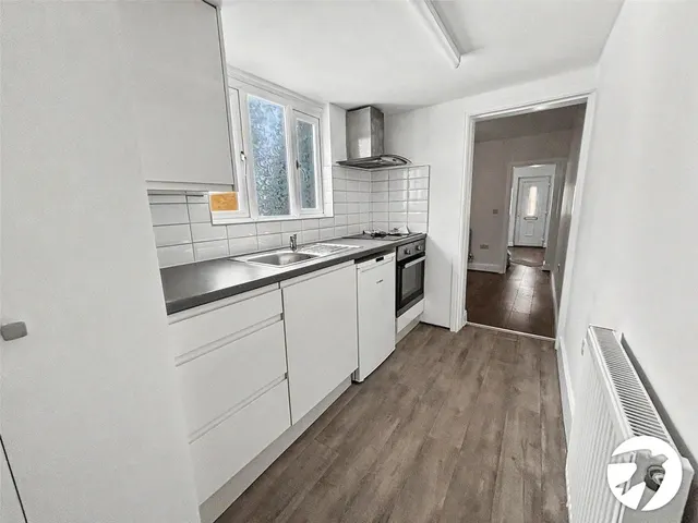 Cromwell Terrace, Chatham, ME4, photo 1