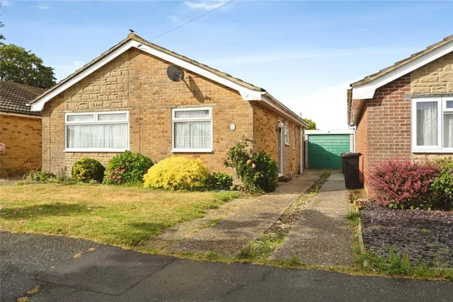 Roundstone Way, Selsey, PO20, photo 1