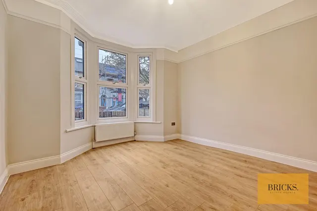 Photo 3 — Ranelagh Road, London, E11 3JW