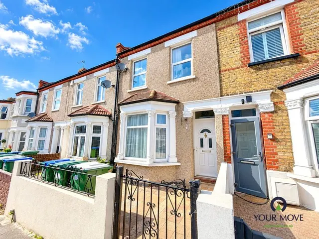 Horsa Road, Erith, DA8, photo 1