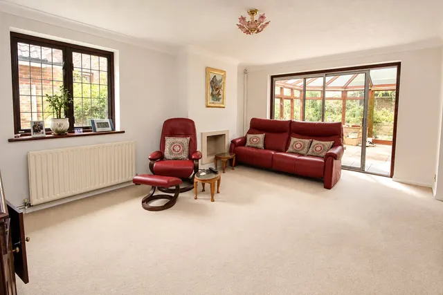 Furze Hill Road, Headley Down, GU35, photo 3