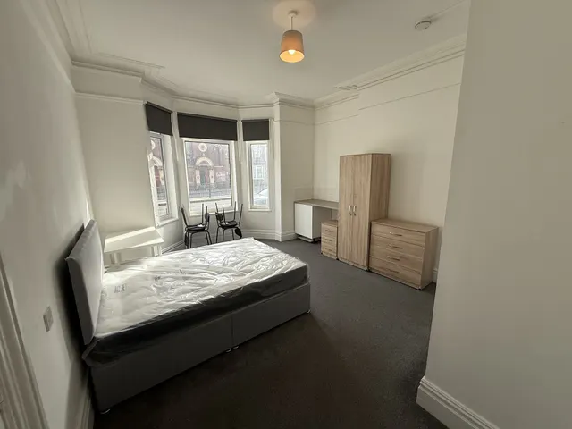 Photo 3 — Room To Rent, Balby Road, Balby, DN4 0NE