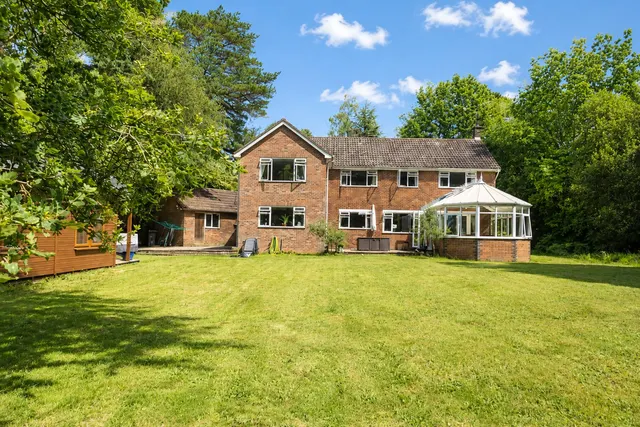 Kingswood Firs, Grayshott, GU26, photo 1