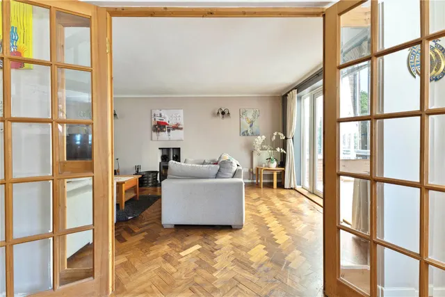 Kingswood Firs, Grayshott, GU26, photo 3