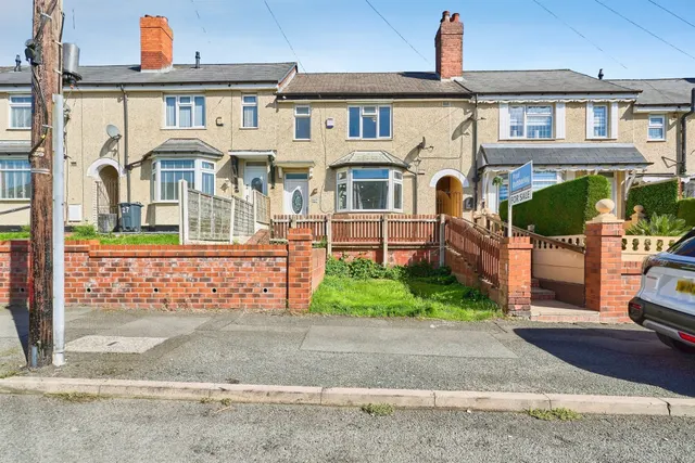 Highfield Road, Tipton, DY4, photo 1