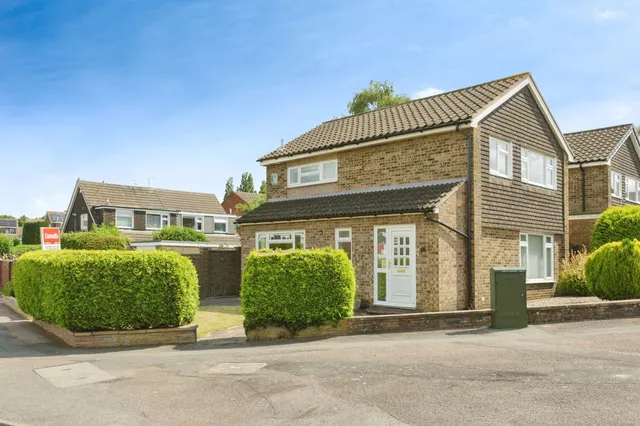 Rushton Drive, Leicester, LE2, photo 2