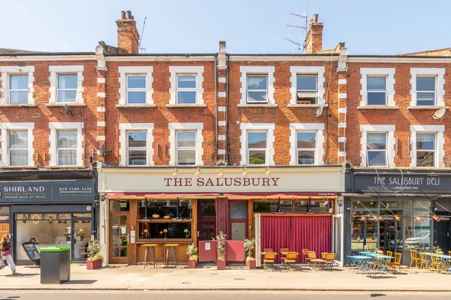Photo 2 — Flat E, 52 Salusbury Road, London
