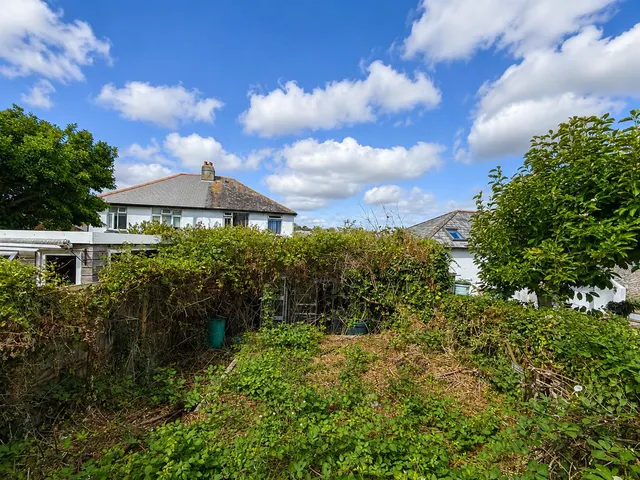 Upton Manor Road, Brixham, photo 3
