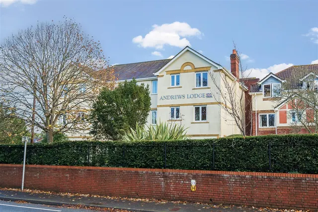 Tylers Close, Lymington, SO41, photo 1