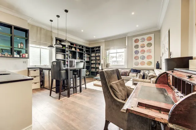 Flat 7, 212 Old Brompton Road, London, photo 1