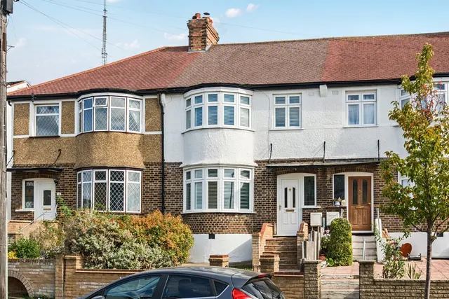 Livingstone Road, CR7, photo 1