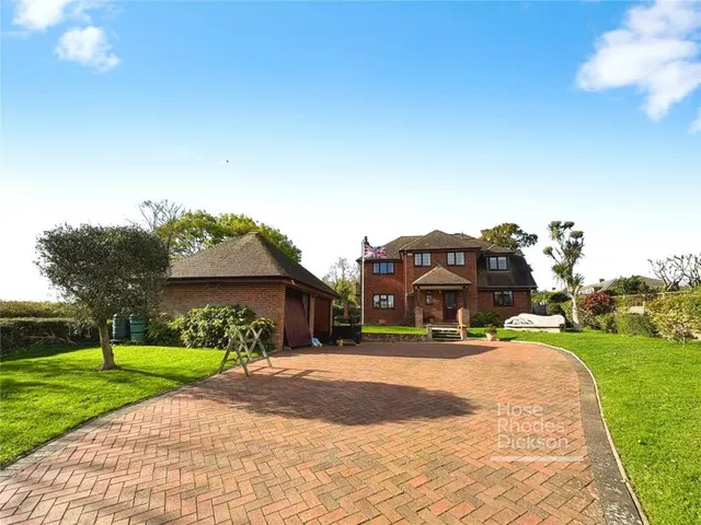 Pondwell Hill, Ryde, PO33, photo 3
