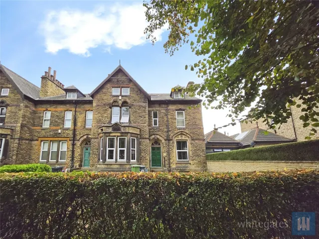 Oxford Road, Dewsbury, WF13, photo 1