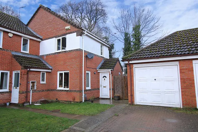 Mannington Gardens, East Hunsbury, photo 1
