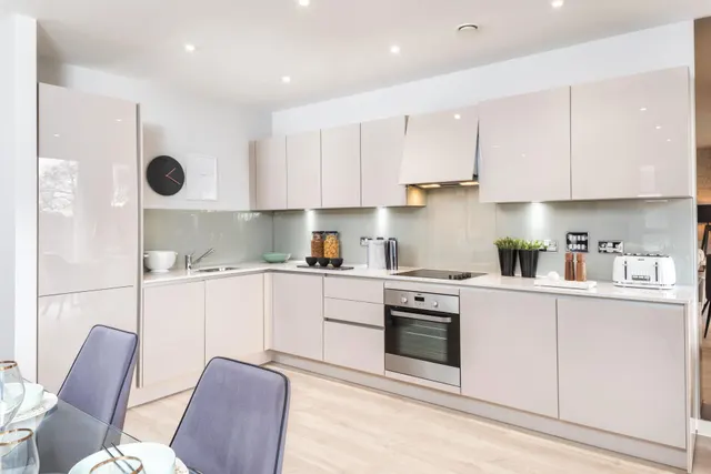 Harp View Apartments, Hendon Waterside, NW9, photo 2