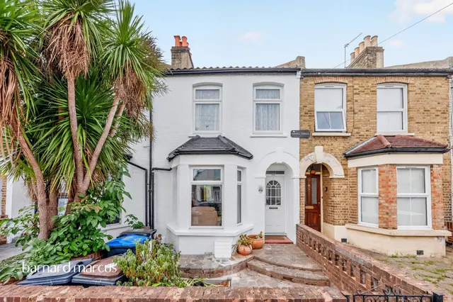 Cobden Road, London, SE25, photo 1
