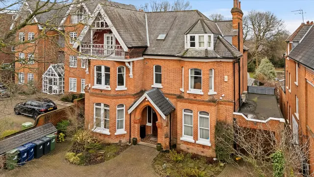 Montpelier Road, London, W5, photo 1